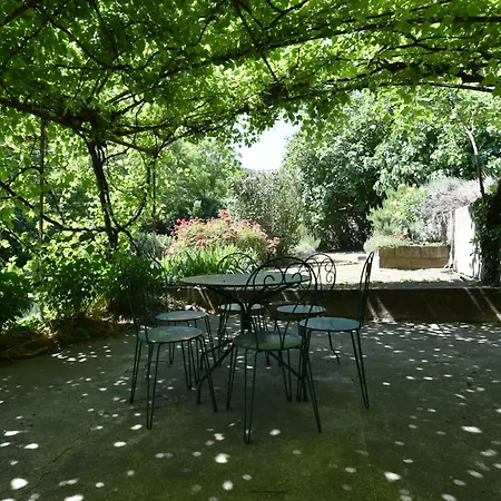 Lovely House With Grass Garden Shared Swimmingpool Next To The River Ard Che