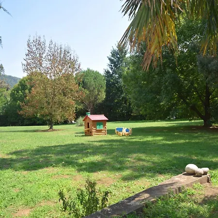 Holiday home Lovely House With Grass Garden Shared Swimmingpool Next To The River Ard Che Lalevade-d'Ardeche