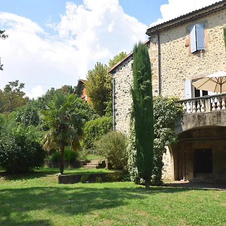 Lovely House With Grass Garden Shared Swimmingpool Next To The River Ard Che *